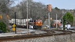 BNSF 7489 stopped, waiting for a green signal 